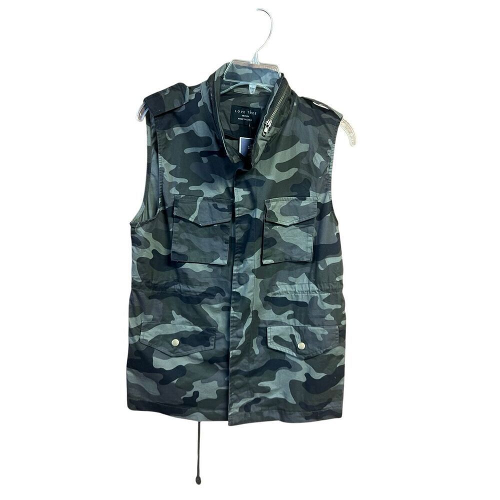 Love Tree Womans Camo Vest Sz M NWT